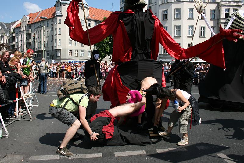 Echt street puppets (15).jpg